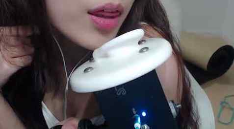 丸子君ASMR 私人订制 福利飞机黑丝舔耳助眠
