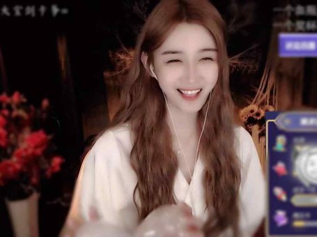 ASMR 耳部按摩，耳朵清洁 | 小太阳贼大