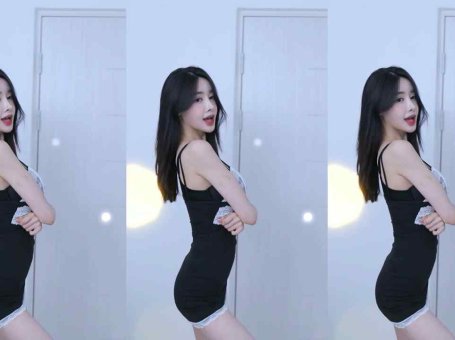【美女主播 福利舞蹈】这可真是瘦归瘦，大归大 TIKTOK美女