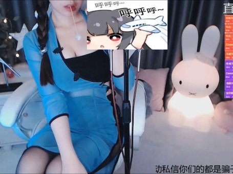 ASMR 摇晃水瓶，耳边亲吻 ?娇娇