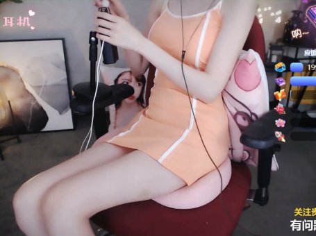 ASMR 舒服的掏耳朵，耳边吹气，摇水瓶 ?柳婉音