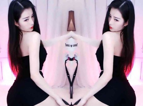虎牙 车老板 热舞视频 ♥车老板牛逼，翘臀黑丝，这诱惑谁顶得住♥
