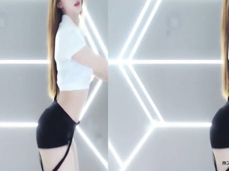 【斗鱼订制福利】 猫的二十二 热舞视频 ♥身材一级棒，看着就是很性感♥