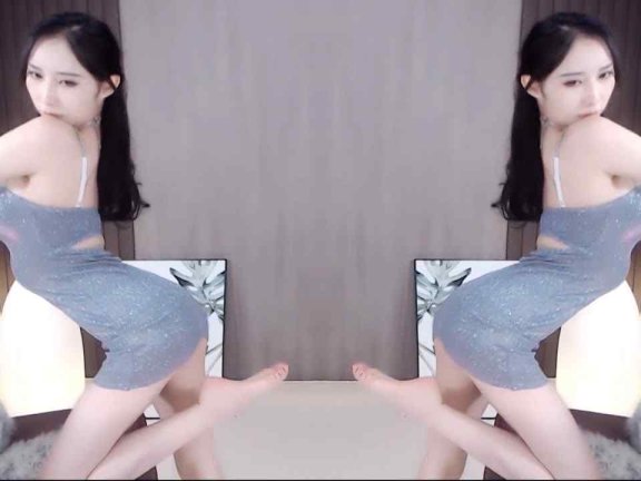 虎牙 暖暖 热舞视频 ♥性感超短裙，诱惑椅子舞♥