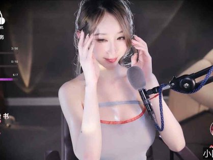 ASMR 耳部按摩，摇晃水瓶 | 周童潼