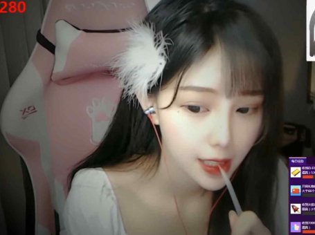 ASMR 尤优baby~口腔音 喘息声 舔耳