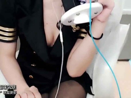 斗鱼主播 ASMR 樱桃丸子君，性感黑丝 走光视频! 爽！