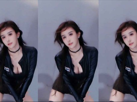 斗鱼秀秀 | Confused & Nice Body 性感大长腿热舞