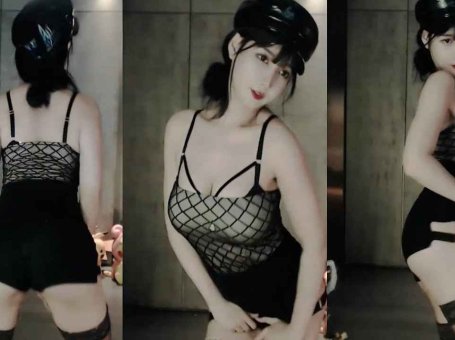 斗鱼 Minana 热舞视频 ♥傲人双峰性感热裤，激情舞蹈实在顶♥ 这俩大灯，晃眼