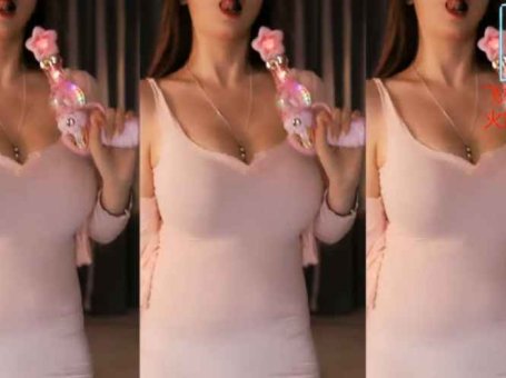 斗鱼主播热舞 七哥张琪格 贴身包臀裙 抖奶