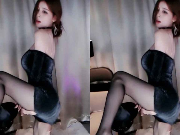 斗鱼 小水熙 热舞视频 ♥齐B短裙破洞黑丝，激情加特林♥ 超管是什么？能吃么？