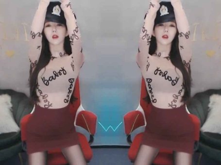 虎牙 RDVIKI 热舞视频 ♥黑丝红裙透视上衣，火辣热舞诱惑不断♥ 这个女主播，必冲！