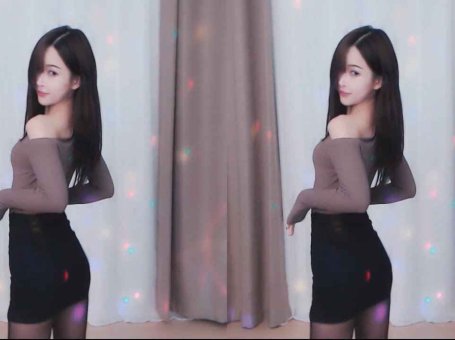 虎牙 青禾小六六 热舞视频 ♥苗条身材配黑丝开火车♥ 不需要太大，够用就行