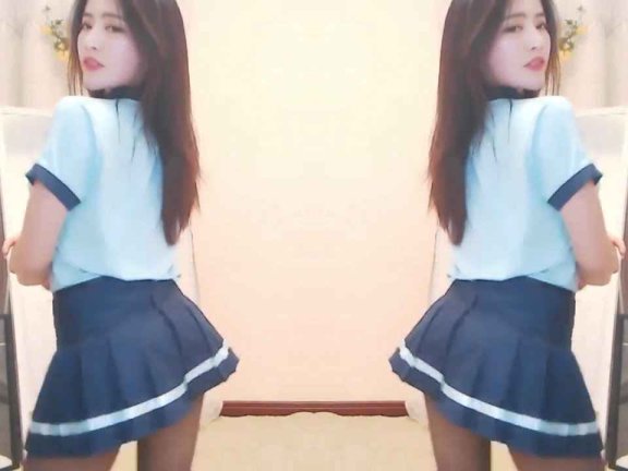 斗鱼 淼淼喵酱 热舞视频 ♥原来还在熊猫的时候，制服黑丝加特林，疯狂露底♥ 可恶的安全裤
