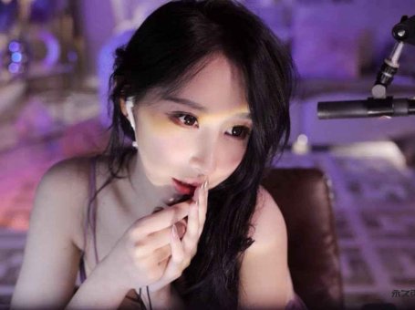 ASMR 按摩放松和口腔音 | 周童潼