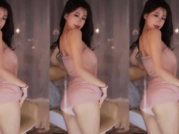 虎牙大奶尤物主播沪娱、小酒大威天龙热舞～全程疯狂抖胸，后入抖臀～