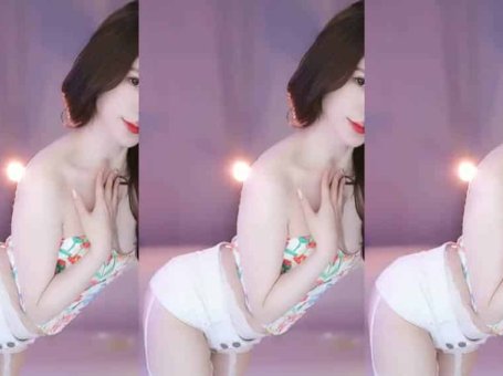 网易cc万人迷 火箭群真空乳峰 好白动感光波劲爆抖奶
