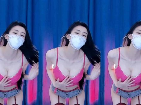 网易cc尤物主播白妖妖私人定制热舞～情趣内衣漏底裤～