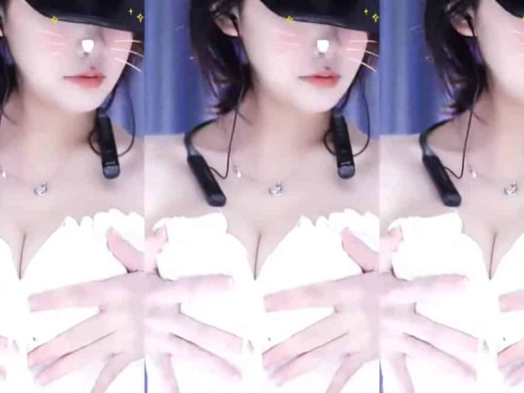 网易cc你的棠 性感真空抖奶2.0上帝视角揉奶yyds