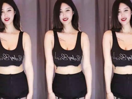 网易CC 依阳Baby 女神巨乳 性感诱惑舞蹈 07