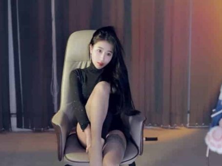 斗鱼 小深深儿 爆乳透视装 极致诱惑
