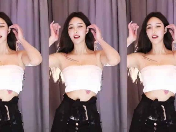 网易CC 依阳Baby 女神巨乳 性感诱惑舞蹈 09