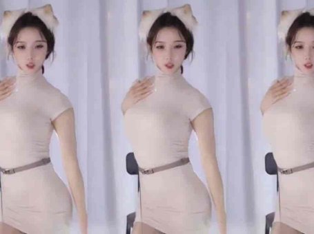 斗鱼 奶优米 巨乳肉丝紧身包臀裙