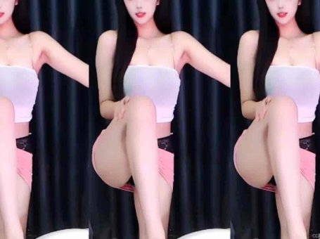 网易cc 奈小喵 性感超短裙 各种高抬腿露黑内 欲仙欲死诱惑慢摇舞