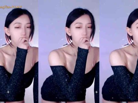虎牙 惠子 透视包臀裙 请狙击手出站！