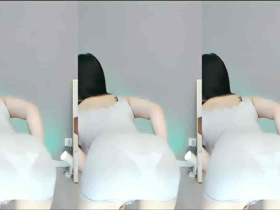 虎牙 苏樱 透视包臀裙慢摇 她很会！！！