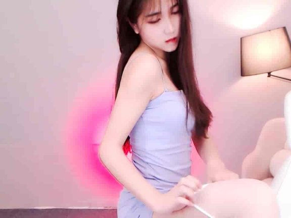 虎牙、紫梦 挑逗 白丝很美